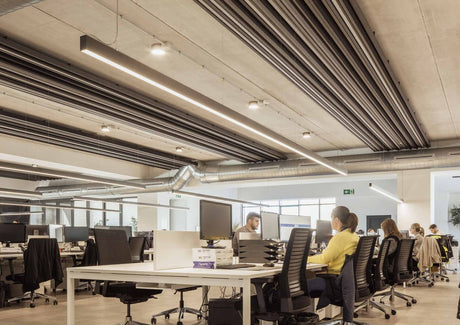 Luminaria lineal LED colgante Ilutrek Space 50