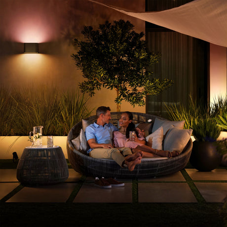 Philips Hue White and Color Ambiance Aplique de pared dymera negro RGBW 10W IP44 8720169234505 - imagen 3