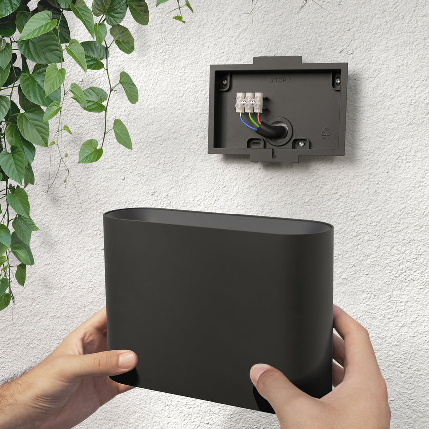 Philips Hue White and Color Ambiance Aplique de pared dymera negro RGBW 10W IP44 8720169234505 - imagen 6