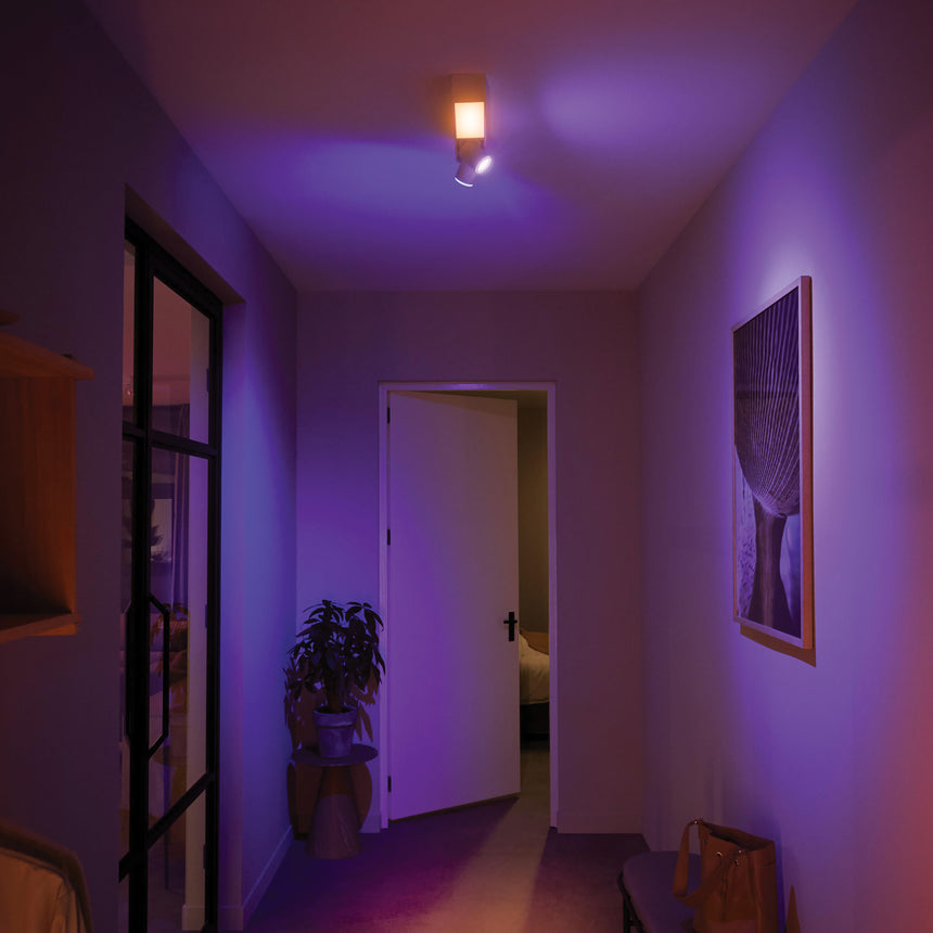 Philips Hue White and Color Ambiance Foco Centris blanco RGBW 11W 1630lm 8720169318373 - imagen 4