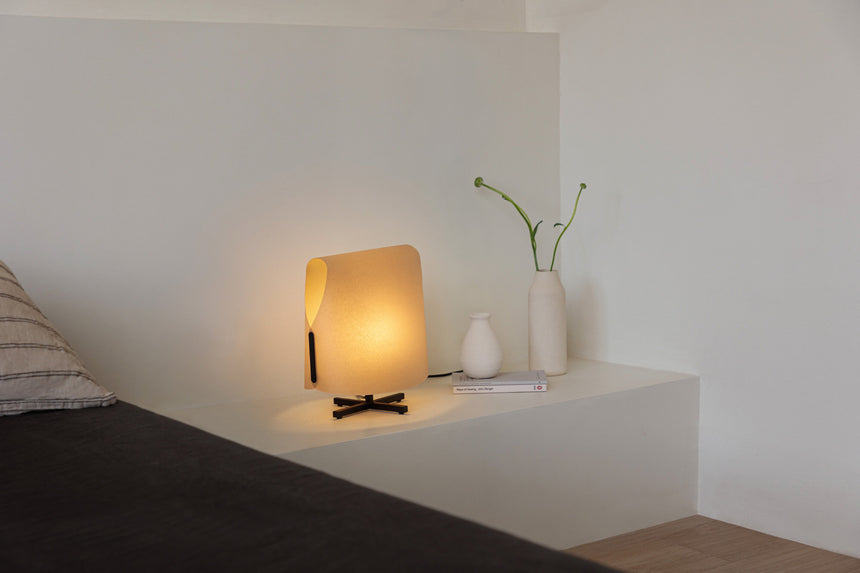 Faro LUANG S Lámpara sobremesa negra/camel 23001-58