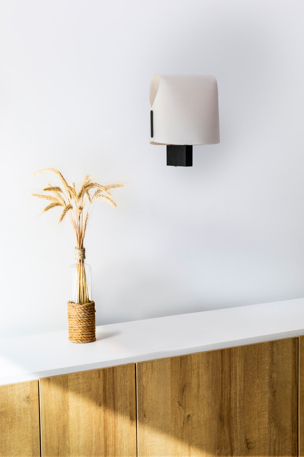 Faro LUANG Lámpara aplique negro/camel 23004-58