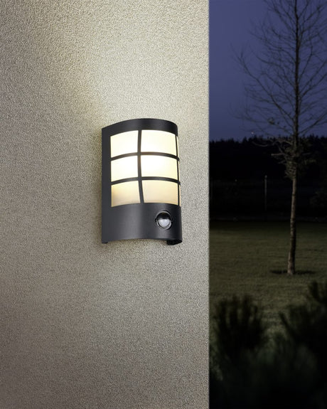 Aplique de exterior Trio Sintra LED negro mate 3000K IP44 R26459132