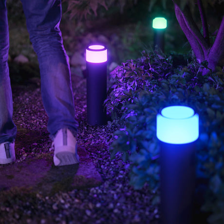 Philips Hue White and Color Ambiance Sobremesa Calla negro RGBW 8W IP65 1743730P7 590lm - imagen 5