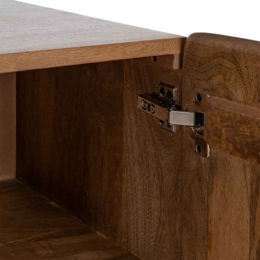 Detalle de la bisagra y el interior del aparador IXIA 616278