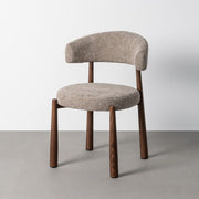 Silla IXIA 617054 tapizada taupe con estructura metálica marrón, ambiente frontal