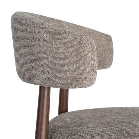 Silla IXIA 617054 tapizada taupe con estructura metálica marrón, detalle frontal del respaldo