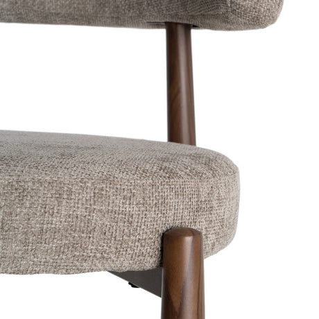 Silla IXIA 617054 tapizada taupe con estructura metálica marrón, detalle del asiento y la estructura