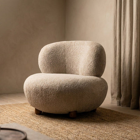 Sillón IXIA 616940 beige en un rincón de salón