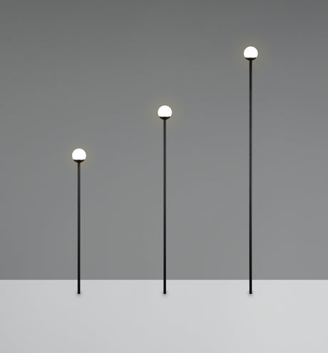 Trio Scoop R45863632, las tres piquetas negras encendidas